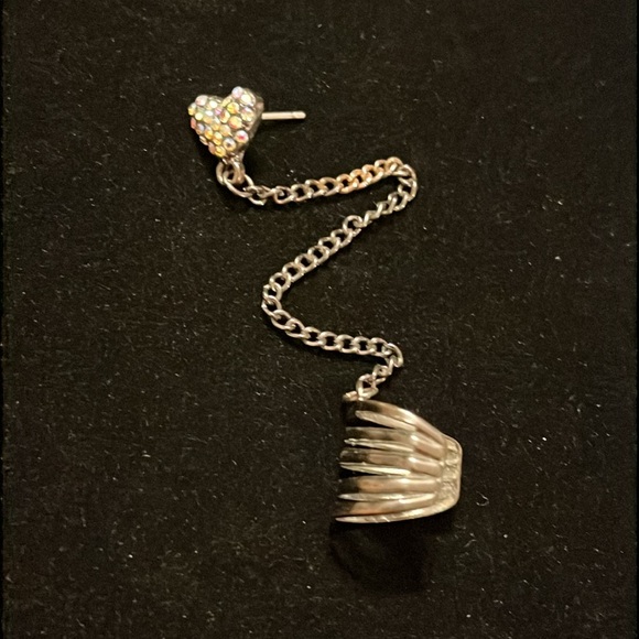 Heart Shape Rhinestone Earring Clip - Picture 15 of 16